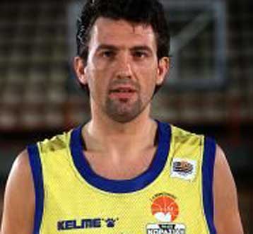 Έδινα δείγμα ούρων στη θέση του Τόνι Ντόουσον, λέει ο Γιάννης Μυλωνάς