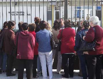 Μέτρα για τη στήριξη των απολυμένων της Fanco από το υπουργείο Απασχόλησης