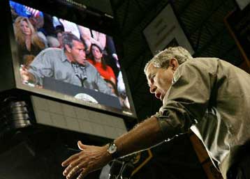 Οι Έλληνες στην πρώτη γραμμή των λαών που στέκονται επικριτικά προς τις ΗΠΑ