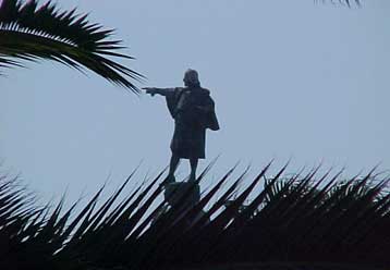 Με «αποκαθήλωση» του Κολόμβου εορτάστηκε στη Βενεζουέλα η «Ημέρα της Αντίστασης»