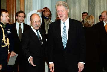 Εκτός εξεταστέας ύλης ΤΕΕ αφήνει Θεοδωράκη και Στεφανόπουλο το Παιδαγωγικό Ινστιτούτο