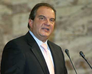 «Είμαστε μετωπικά αντίθετοι στα παρακμιακά φαινόμενα» τόνισε ο Κ.Καραμανλής