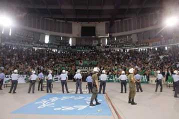 Δύο αγωνιστικές κεκλεισμένων ο Ολυμπιακός στην Α1 μπάσκετ, με Παναθηναϊκό-Πανιώνιο