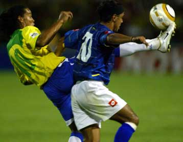 Χωρίς γκολ οι αναμετρήσεις Βραζιλίας-Κολομβίας, Χιλής-Αργεντινής-Πρώτη η «σελεσάο»