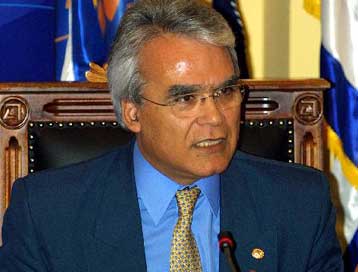 Στο εδώλιο ο δήμαρχος Πειραιά Χρ.Αγραπίδης για έκδοση παράνομων αδειών