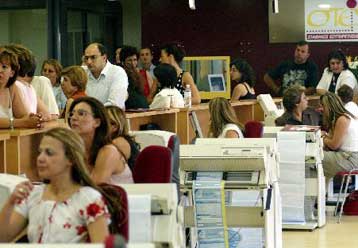 Στο στόχαστρο της Εφορίας οφειλέτες και «συνυπόχρεοι»