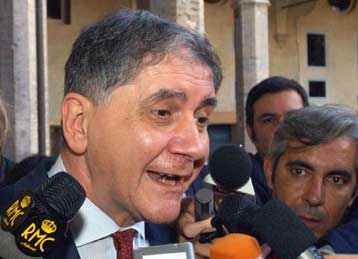 Ανεβαίνει το θερμόμετρο στο Ευρωκοινοβούλιο εν όψει της ψηφοφορίας για την Κομισιόν