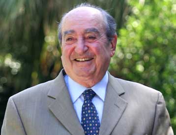 Αιχμές Μητσοτάκη για την οικονομική πολιτική της κυβέρνησης και το θέμα της διαπλοκής