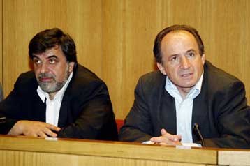 Νομοθετική πρωτοβουλία από ΓΣΕΕ και ΑΔΕΔΥ για το «αγκάθι» των συμβασιούχων