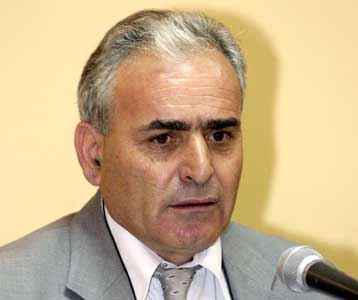 Τοποθετήσεις διευθυντών με κομματικά κριτήρια καταγγέλλουν εφοριακοί και τελωνιακοί