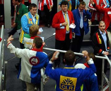 Νέο ρεκόρ για τις τιμές του πετρελαίου, πάνω από τα 55 δολάρια το βαρέλι