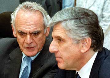 Διαφωνίες κομμάτων επί των διαδικαστικών θεμάτων της Εξεταστικής για τους εξοπλισμούς