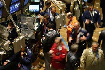 Με κέρδη έκλεισαν τη Δευτέρα οι δείκτες της Γουόλ Στριτ – Μεικτή εικόνα στην Ευρώπη