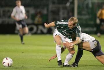 Δεν μπορούν να… αναπνεύσουν οι «πράσινοι», τραυματίστηκε και ο Μινχ