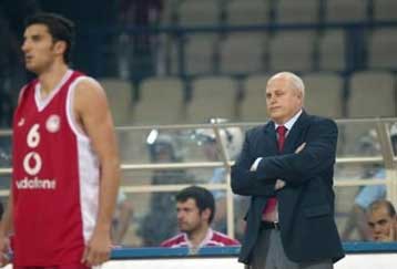 Με τον Καζλάουσκας στις κερκίδες, ο Ολυμπιακός υποδέχεται τον Ιωνικό ΝΦ Αμαλιάδας