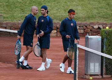 Με απουσίες η Λίβερπουλ κόντρα στην Κορούνια-Και ο Πουγιόλ τραυματίας στην «Μπάρτσα»