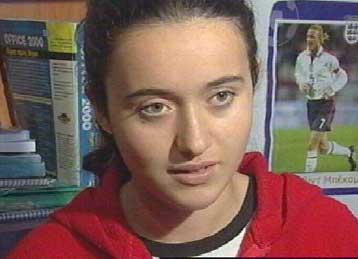 Να μην κρατήσει τη σημαία αποφάσισε η 15χρονη μαθήτρια από την Αλβανία