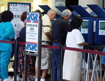 Με μικροπροβλήματα άρχισε η εκλογική διαδικασία στις ΗΠΑ