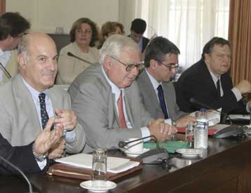 Στη δημοσιότητα θα δίδονται τα πρακτικά της Εξεταστικής για τους εξοπλισμούς