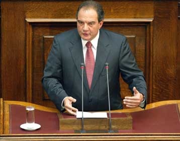 Στη Βουλή, ενδεχομένως πριν από τα Χριστούγεννα, θα ανακοινωθεί ο υποψήφιος Πρόεδρος