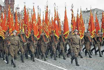 Τον εκφοβισμό νεοσυλλέκτων στο ρωσικό στρατό καταγράφει η Human Rights Watch