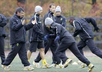 Θέλουμε τη νίκη, ικανοποιούμαστε και με ισοπαλία, λέει ο Σάντος έν όψει της Ζενίτ