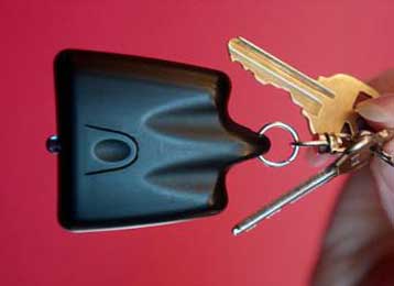 Τηλεχειριστήριο-μπρελόκ κλείνει οποιαδήποτε τηλεόραση