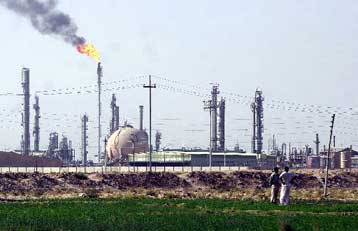 Κοντά στα 55 δολάρια το βαρέλι ανέβηκε και πάλι το αργό πετρέλαιο