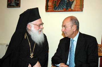 Εφαρμόστε τις διεθνείς συνθήκες περί μειονοτήτων, καλεί τα Τίρανα ο Κ.Στεφανόπουλος