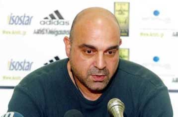 Αφήνουμε το παρελθόν και προχωράμε, λέει ο Γιώργος Χατζάρας