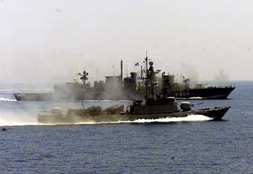 Αντιδράσεις και ερωτήματα προκαλεί η κλιμακούμενη τουρκική προκλητικότητα στο Αιγαίο