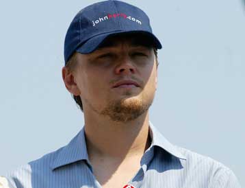 «Επιστράτευση» στη βιομηχανία του θεάματος λίγο πριν τις αμερικανικές εκλογές