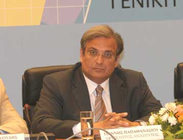 «Νάρκη» στην οικονομία οι πρόωρες εκλογές, σύμφωνα με τον Γ. Παπαθανασίου