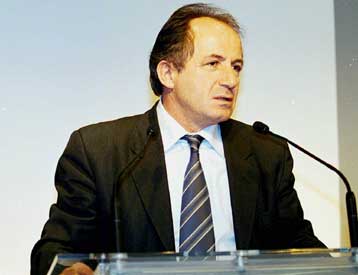 Στον «προθάλαμο» ενός νέου κοινωνικού διαλόγου για το Ασφαλιστικό η κυβέρνηση