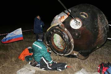 Πίσω στη Γη το προηγούμενο πλήρωμα του Διεθνούς Διαστημικού Σταθμού