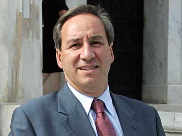 Μεγάλες υποθέσεις φοροδιαφυγής και λαθρεμπορίου στο στόχαστρο του νέου ΣΔΟΕ