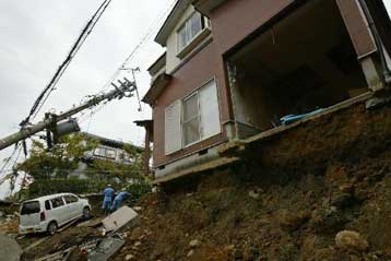Ισχυροί μετασεισμοί συγκλονίζουν την Ιαπωνία τη Δευτέρα