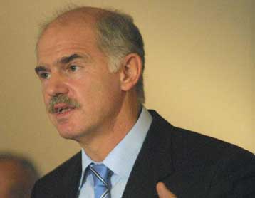 Για ερασιτεχνισμό «εφ όλης της ύλης» κατηγορεί την κυβέρνηση ο πρόεδρος του ΠΑΣΟΚ