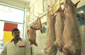 Μέτρα κατά των παράνομων κυκλωμάτων εισαγωγής αμνοεριφίων λαμβάνει η κυβέρνηση