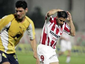 Τα… σπασμένα δοκάρια προβληματίζουν τον Μπάγεβιτς