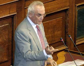 Σπηλιωτόπουλο «δείχνει» ως ηθικό αυτουργό του άρθρου του Der Spiegel ο Τσοχατζόπουλος