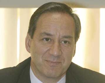 Στο 5,5% θα κλείσει φέτος το έλλειμμα- Στο 3,6% η πρόβλεψη για το 2005