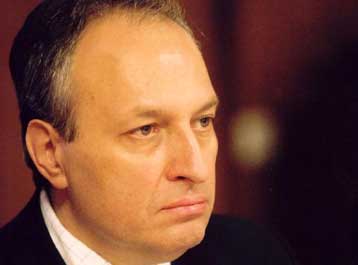 «Παγώνουν» τα πρόστιμα για αυθαίρετα σε δάση