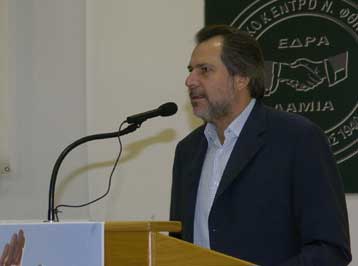 Υπηρετεί συμφέροντα εφοπλιστών, λέει για τον Μ.Κεφαλογιάννη ο Χρ.Παπουτσής