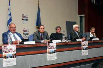 Επανεκλογή Μπους με οριακή πλειοψηφία «βλέπουν» Πάγκαλος, Ανδριανόπουλος, Ανδρουλάκης