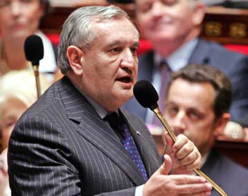 Η έναρξη διαπραγματεύσεων με την Τουρκία δεν σημαίνει αυτόματη ένταξη, τόνισε ο Ραφαρέν