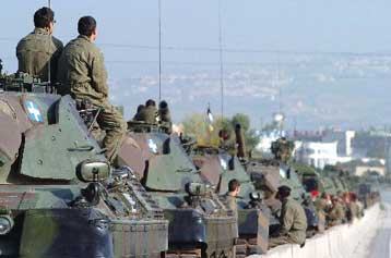 «Εκ του μη όντος» τα περί κατάργησης των στρατιωτικών παρελάσεων, τονίζει ο ΥΠΕΘΑ