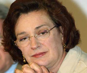 Επανεξέταση των βιβλίων ιστορίας Ελλάδας και Αλβανίας προανήγγειλε η υπουργός Παιδείας