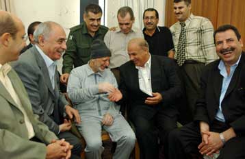 Στο Παρίσι μεταφέρεται για νοσηλεία ο Γιασέρ Αραφάτ