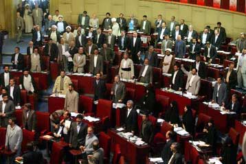 «Πέρασε» από την ιρανική Βουλή το νομοσχέδιο για τον εμπλουτισμό ουρανίου